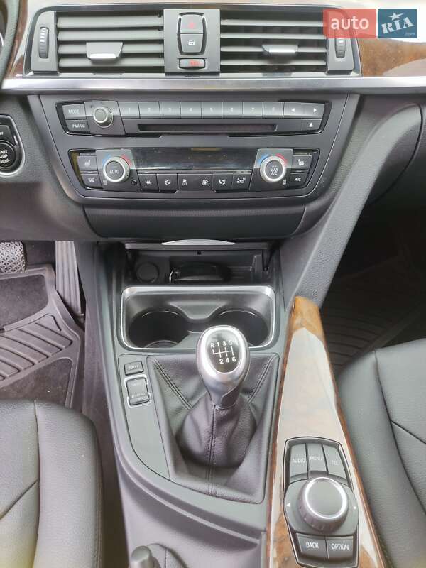 Седан BMW 3 Series 2014 в Киеве