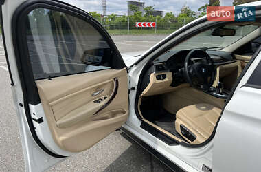 Седан BMW 3 Series 2012 в 