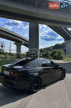 Седан BMW 3 Series 2011 в 