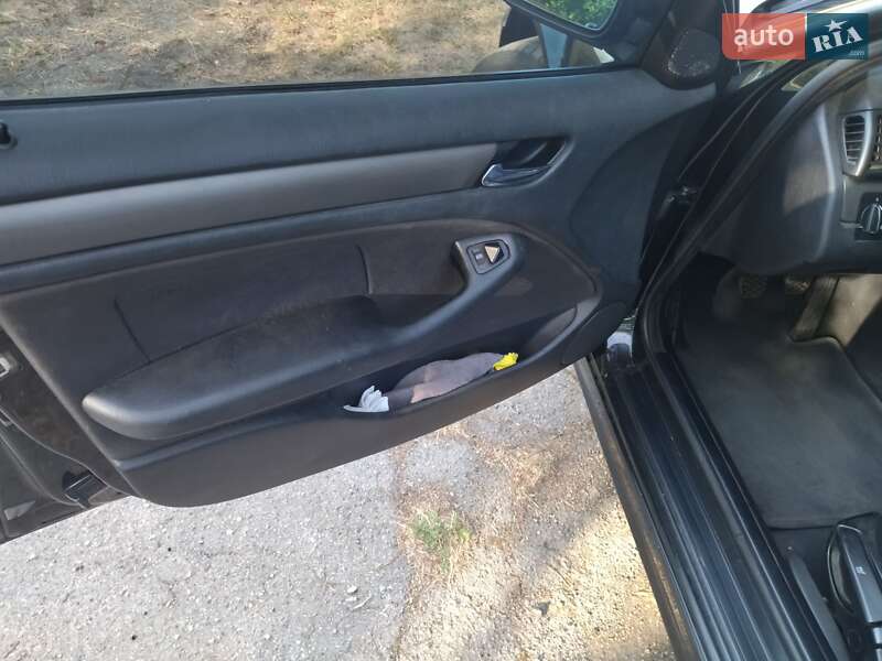 Седан BMW 3 Series 2003 в Первомайську