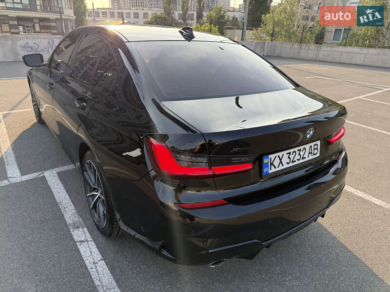Седан BMW 3 Series 2018 в Киеве