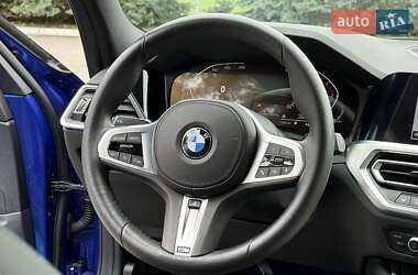 Седан BMW 3 Series 2022 в 