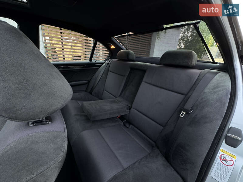 Седан BMW 3 Series 2000 в Львові