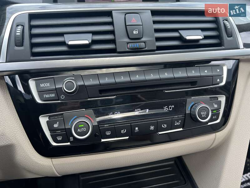 Седан BMW 3 Series 2015 в Киеве