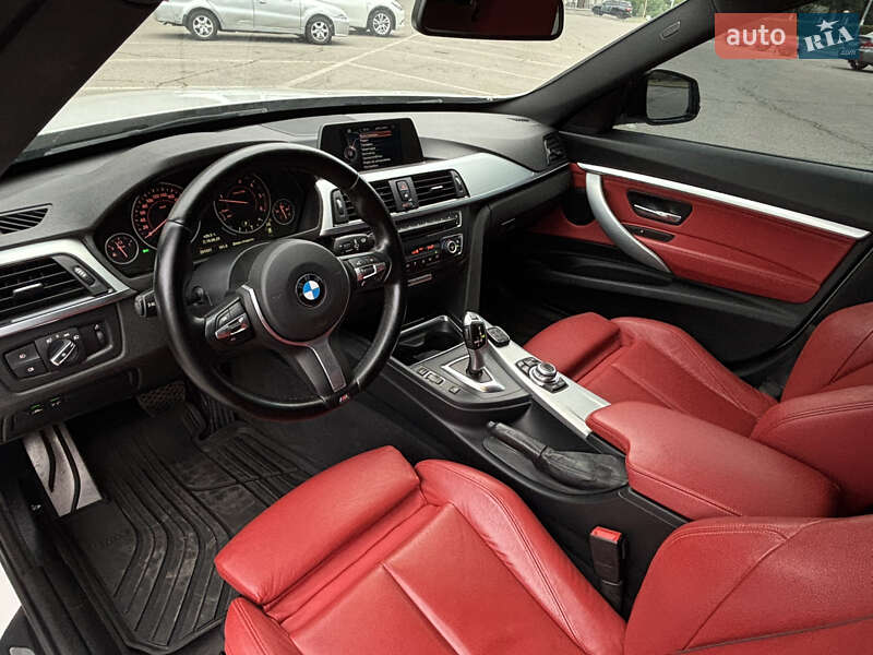 Седан BMW 3 Series 2015 в Одесі