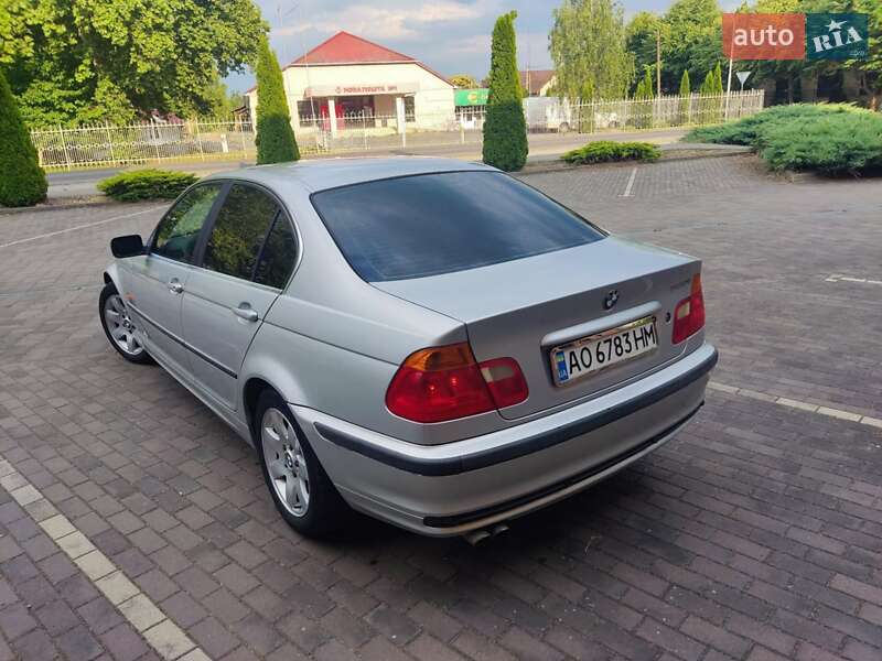 Седан BMW 3 Series 1999 в Берегово
