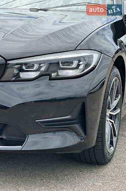Седан BMW 3 Series 2019 в 