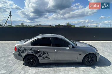 Седан BMW 3 Series 2009 в 