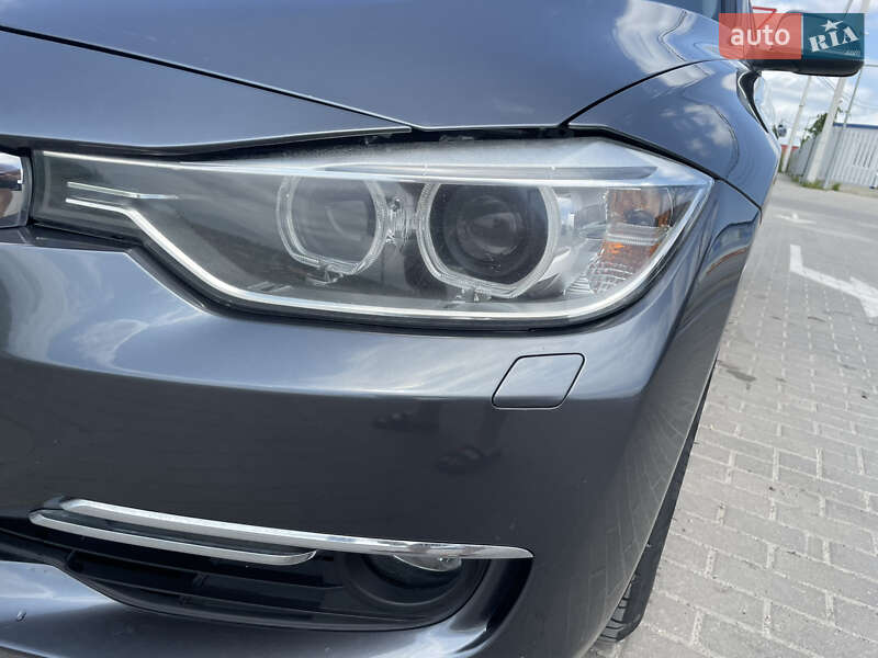 Седан BMW 3 Series 2012 в Львове