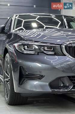Седан BMW 3 Series 2022 в Одессе