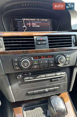 Седан BMW 3 Series 2011 в 