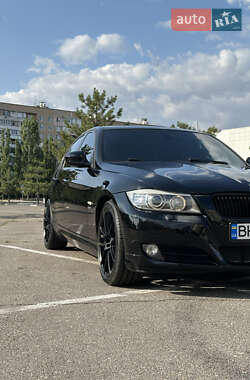 Седан BMW 3 Series 2011 в 