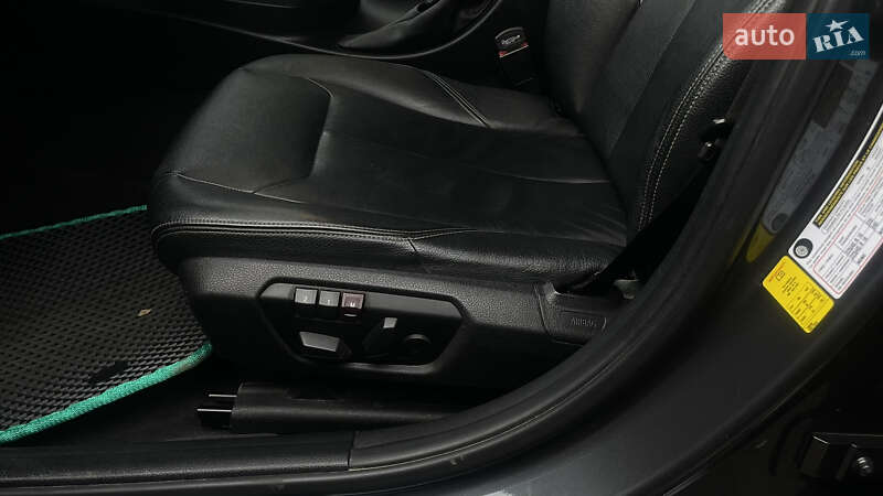 Седан BMW 3 Series 2012 в Конотопе