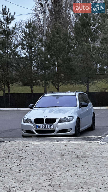 Универсал BMW 3 Series 2009 в Полтаве