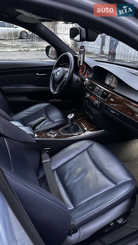 Универсал BMW 3 Series 2009 в Полтаве