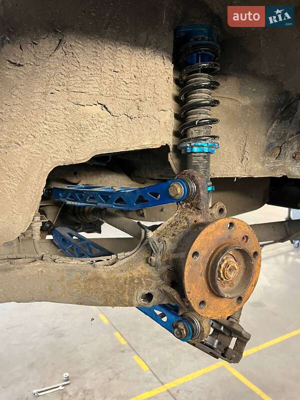 Седан BMW 3 Series 1999 в Киеве