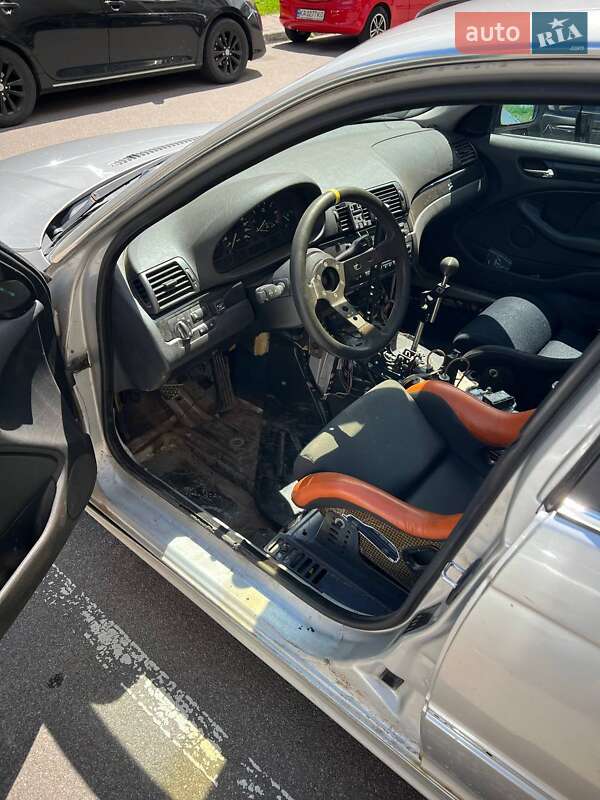 Седан BMW 3 Series 1999 в Киеве