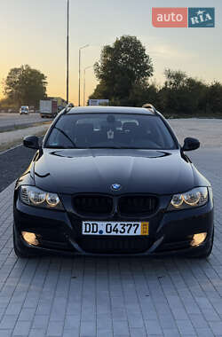 Универсал BMW 3 Series 2009 в 