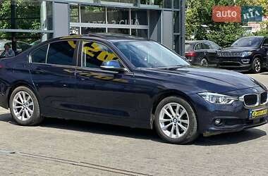 Седан BMW 3 Series 2015 в Ивано-Франковске