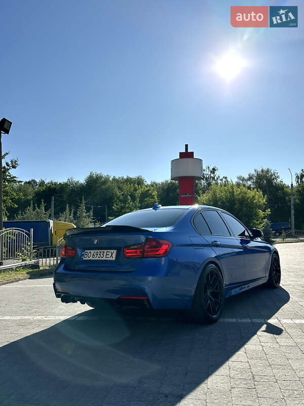 Седан BMW 3 Series 2012 в Бучачі