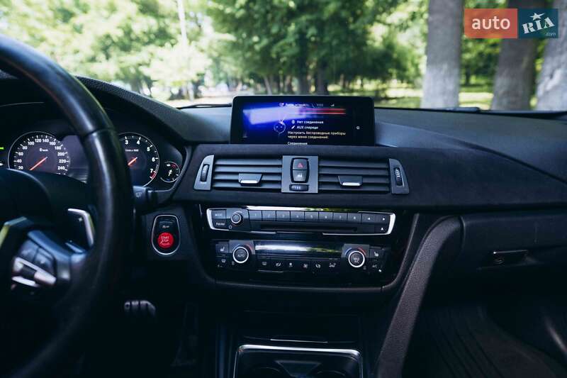 Седан BMW 3 Series 2015 в Івано-Франківську