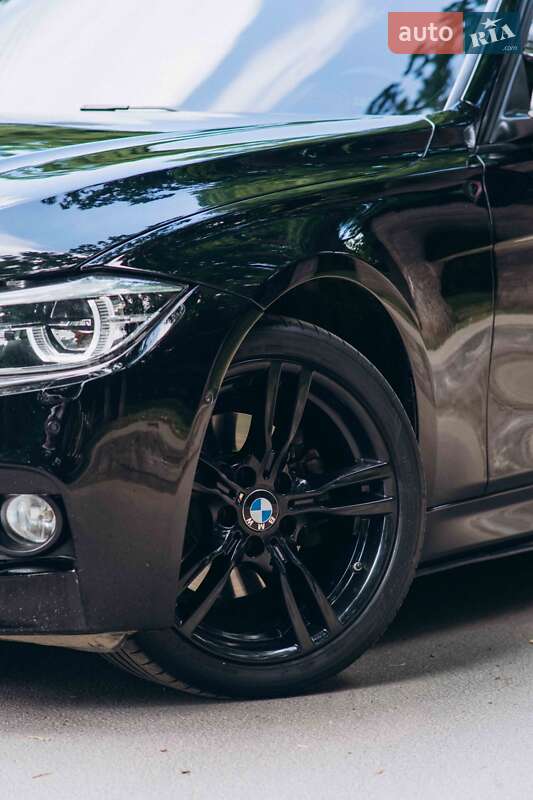 Седан BMW 3 Series 2015 в Івано-Франківську