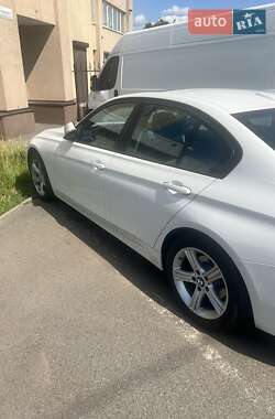 Седан BMW 3 Series 2013 в 