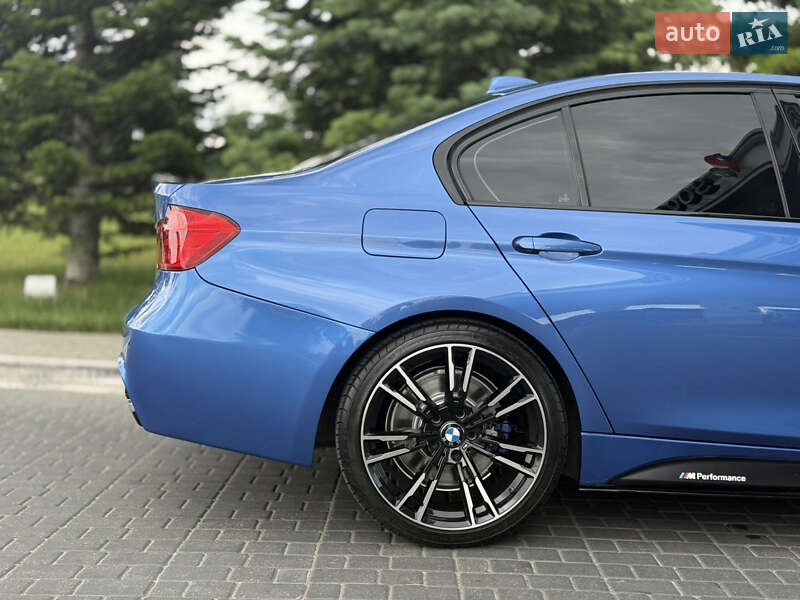 Седан BMW 3 Series 2015 в Одесі