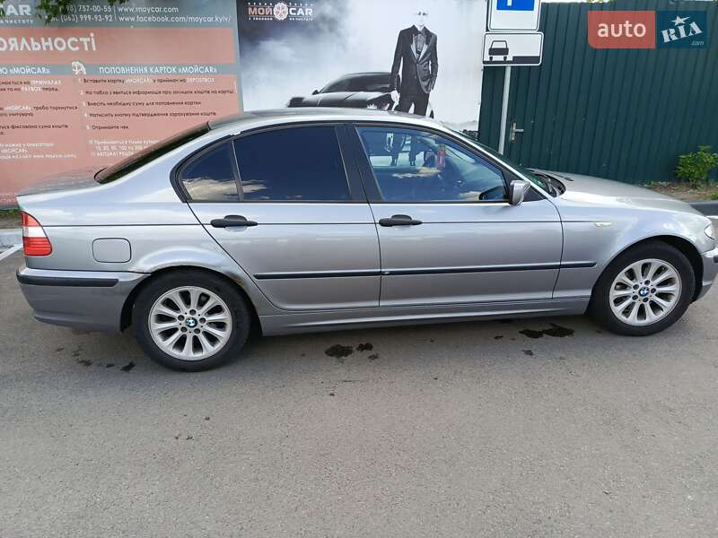 Седан BMW 3 Series 2004 в Киеве