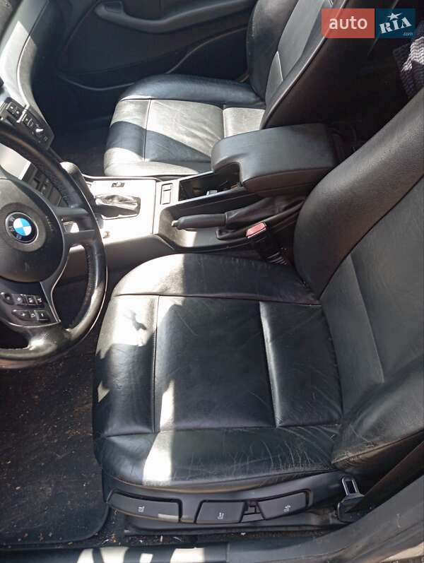 Седан BMW 3 Series 2002 в Черновцах