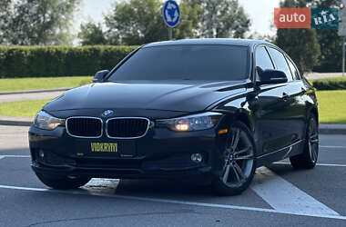 Седан BMW 3 Series 2014 в Києві