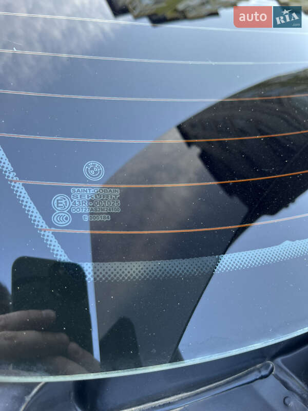 Седан BMW 3 Series 2004 в Ивано-Франковске