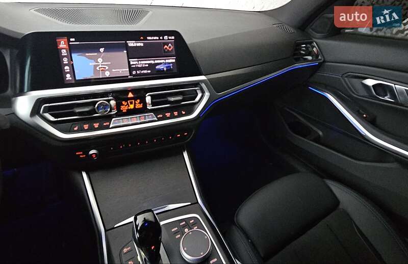 Седан BMW 3 Series 2022 в Києві
