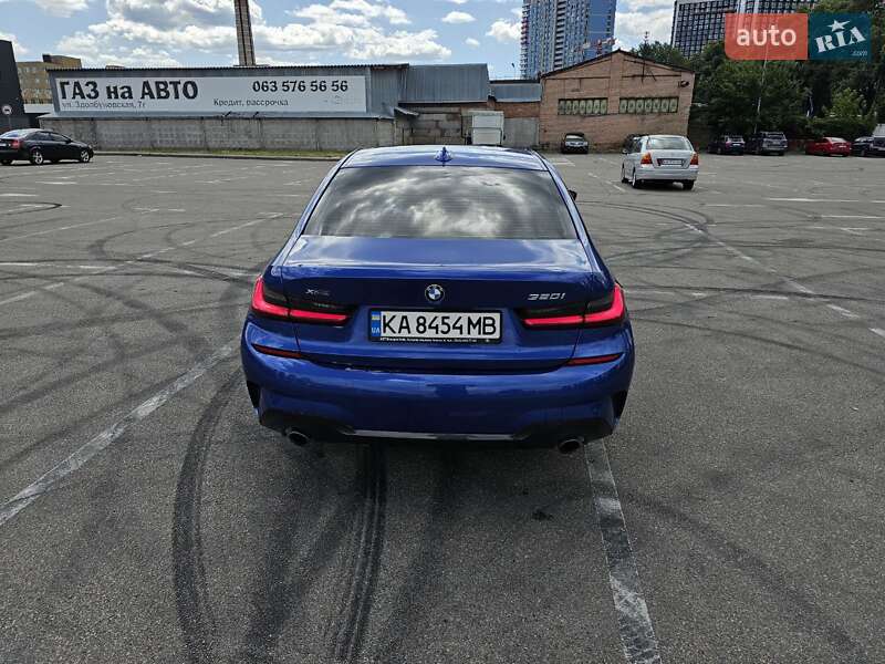 Седан BMW 3 Series 2022 в Києві