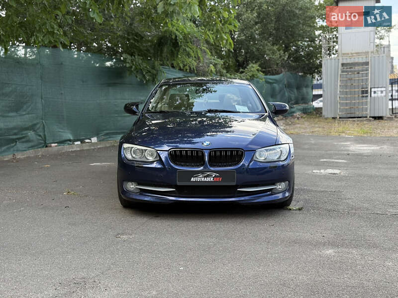 BMW 3 Series 2011