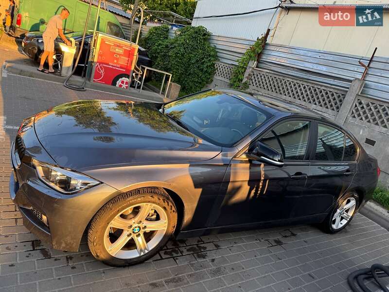 Седан BMW 3 Series 2012 в Киеве
