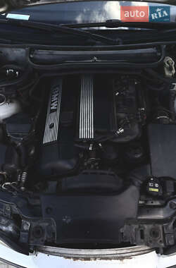 Универсал BMW 3 Series 2001 в  фото 14 Универсал BMW 3 Series 2001 в