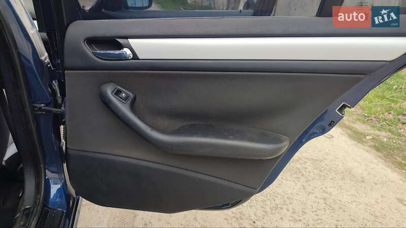 Седан BMW 3 Series 2004 в Одесі