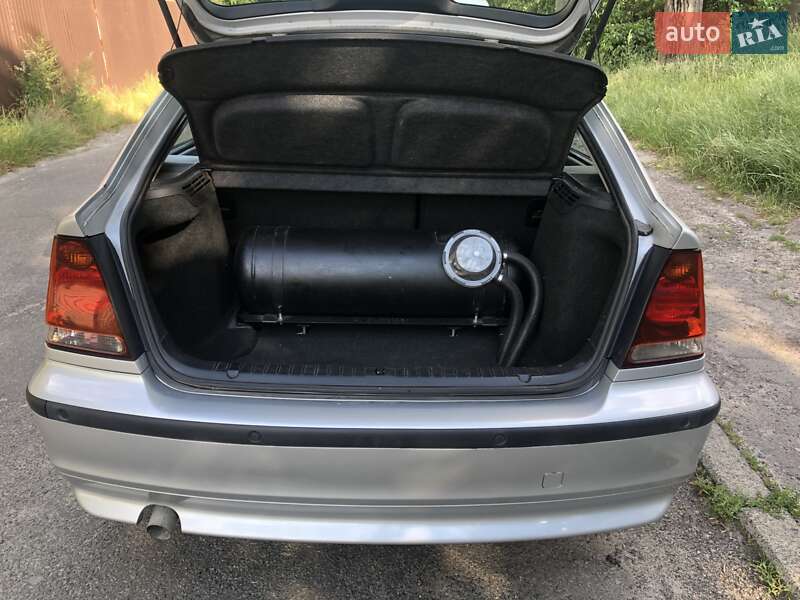 Купе BMW 3 Series 2003 в Києві