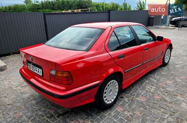Седан BMW 3 Series 1995 в Лановцах