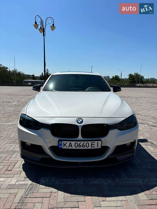 Седан BMW 3 Series 2017 в Харкові