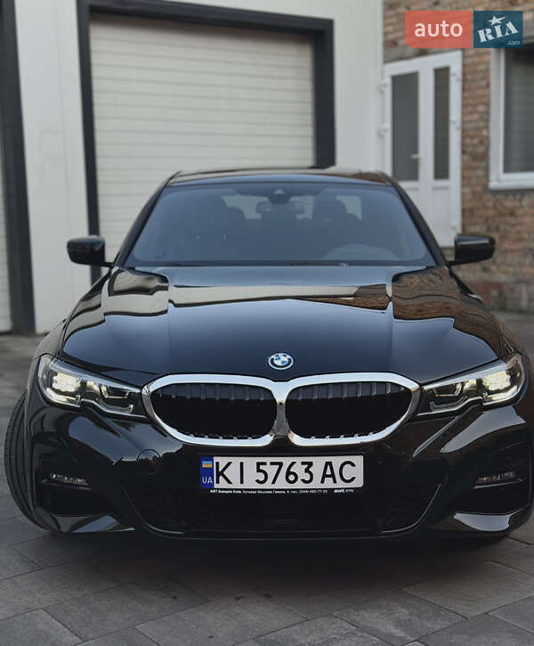 Седан BMW 3 Series 2022 в Білій Церкві