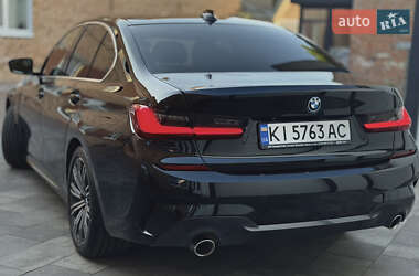 Седан BMW 3 Series 2022 в 
