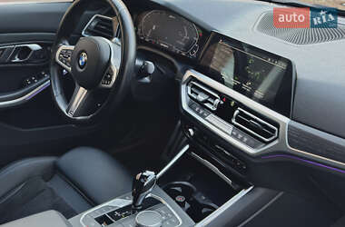 Седан BMW 3 Series 2022 в 