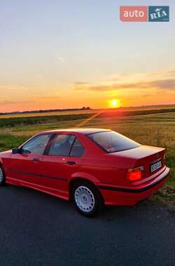 Седан BMW 3 Series 1995 в Лановцах