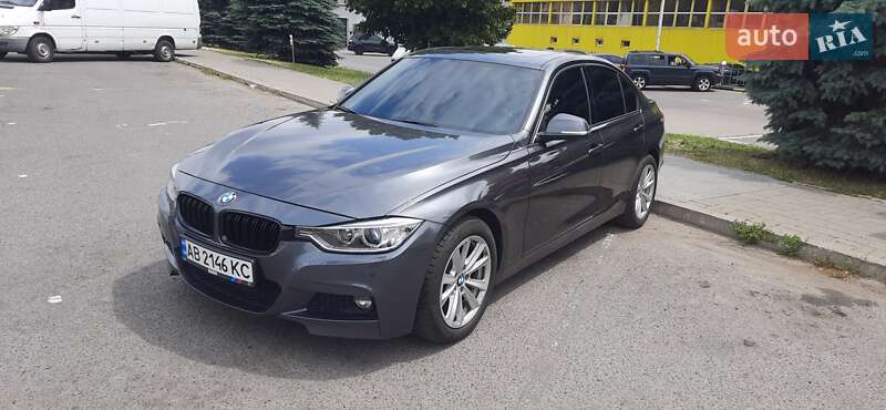 Седан BMW 3 Series 2013 в Виннице