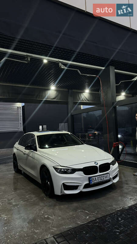Седан BMW 3 Series 2013 в Кропивницком
