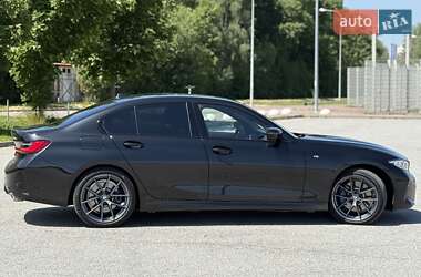 Седан BMW 3 Series 2022 в 