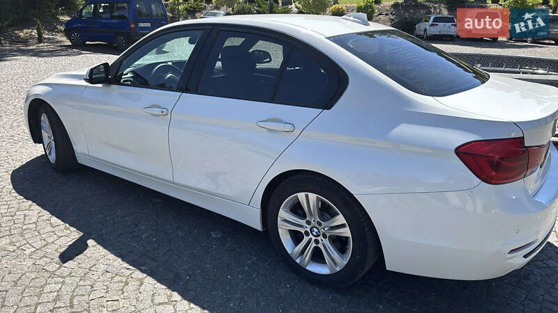Седан BMW 3 Series 2016 в Старому Самборі