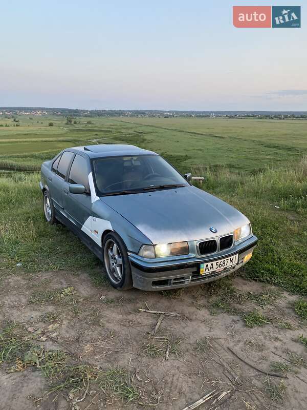 Седан BMW 3 Series 1995 в Ирпене фото 4 Седан BMW 3 Series 1995 в Ирпене